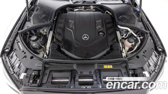 Mercedes-Benz S-Class 2025 — Photo 5/19