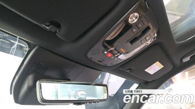 Kia Sorento 2023 — Фото 16/20
