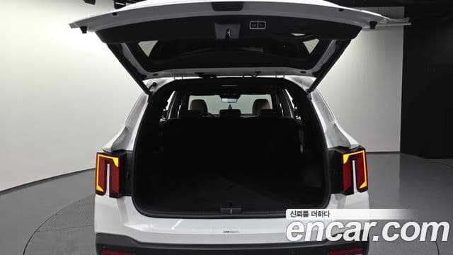 Kia Sorento 2023 — Фото 20/20