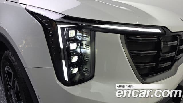 Kia Sorento 2023 — Photo 4/34