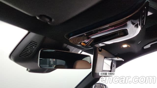 Mercedes-Benz E-Class 2025 — Photo 23/35