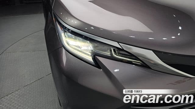 Toyota Sienna 2022 — ფოტო 27/38