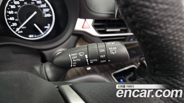 Toyota Sienna 2022 — ფოტო 19/38