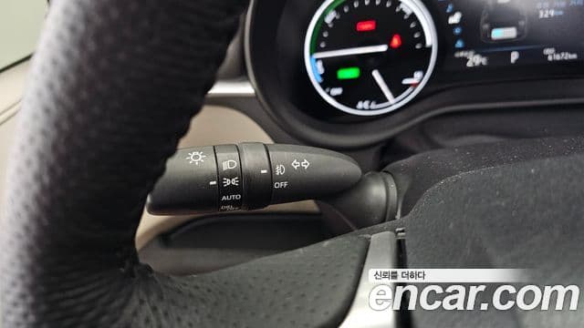 Toyota Sienna 2022 — ფოტო 5/38