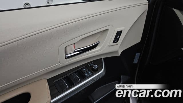 Toyota Sienna 2022 — ფოტო 24/38