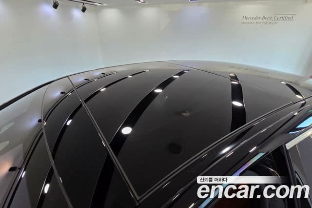Mercedes-Benz S-Class 2023 — Photo 5/20