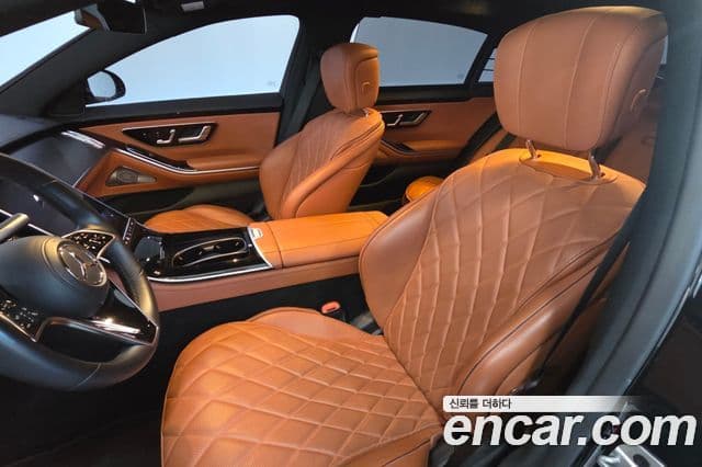Mercedes-Benz S-Class 2023 — Photo 11/20