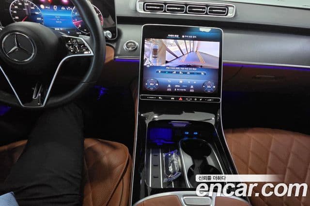Mercedes-Benz S-Class 2023 — Photo 18/20