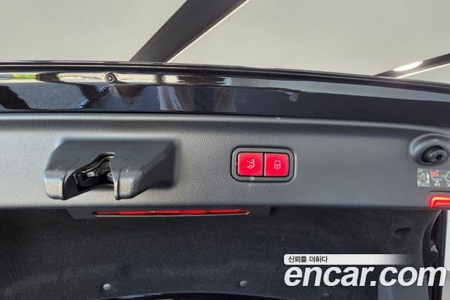 Mercedes-Benz S-Class 2023 — Photo 16/20