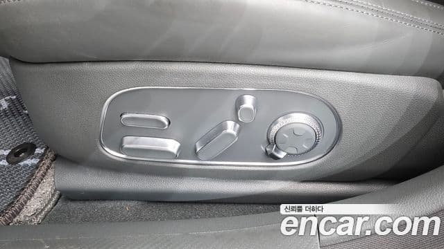 Genesis G90 2024 — ფოტო 11/44