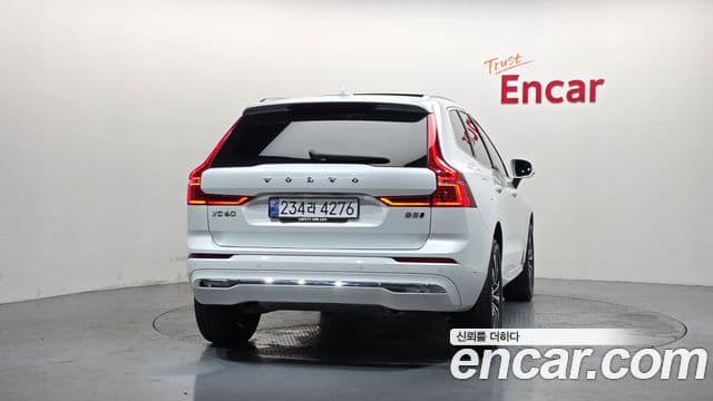 Volvo XC60 2023 — Şəkil 4/34