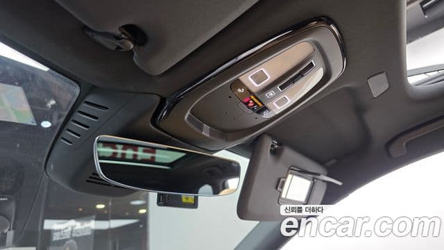 Volvo XC60 2023 — Şəkil 2/34