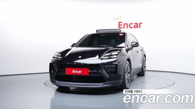 Porsche Macan EV 2025 — Photo 5/35