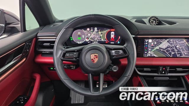 Porsche Macan EV 2025 — Photo 6/35