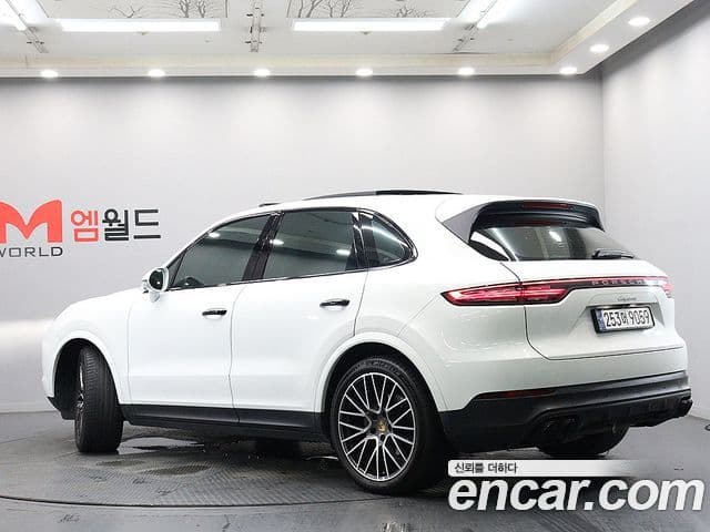 Porsche Cayenne 2019 — Photo 4/20