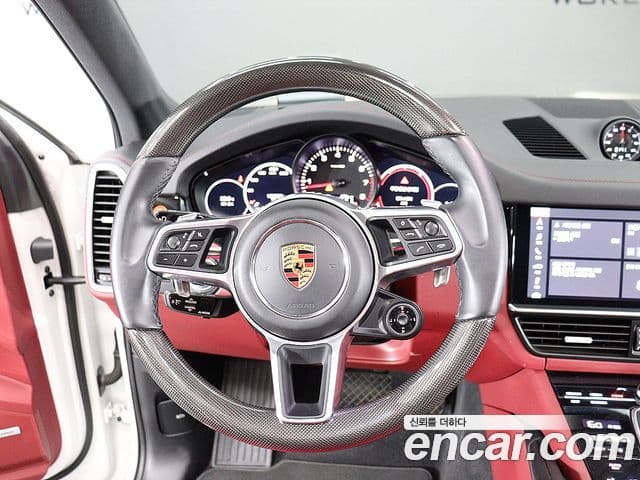 Porsche Cayenne 2019 — Photo 6/20