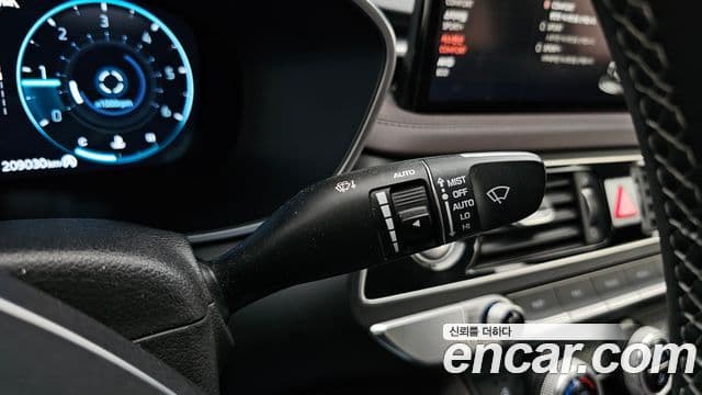 Genesis G70 2020 — Photo 30/35