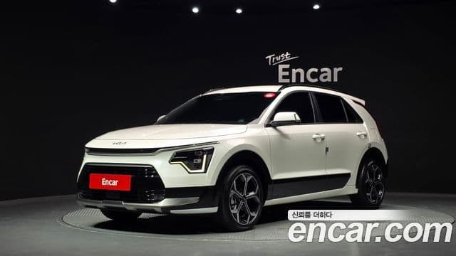 Kia Niro 2025 — Şəkil 24/33