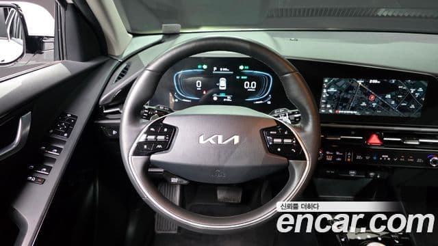 Kia Niro 2025 — Şəkil 25/33