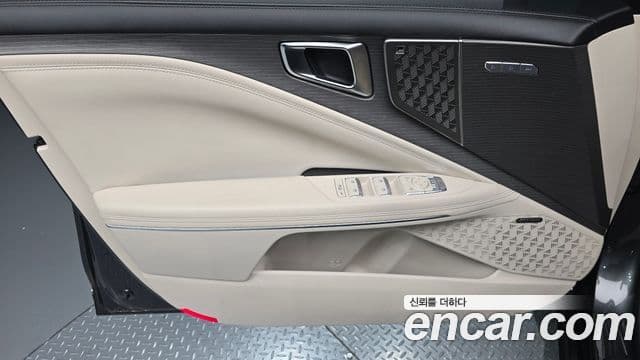 Kia K8 2025 — Photo 31/31