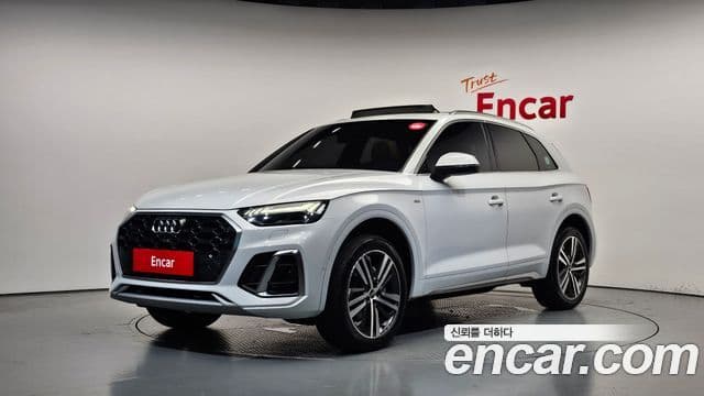 Audi Q5 2021 — ფოტო 32/35