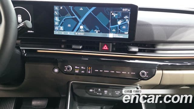Kia Carnival 2024 — Фото 13/20