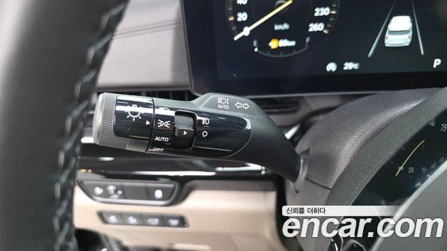 Kia Carnival 2024 — Şəkil 6/33