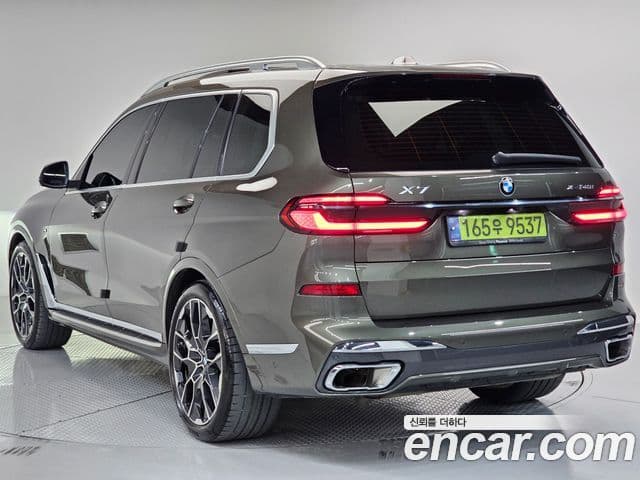 BMW X7 2024 — Photo 11/20