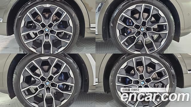 BMW X7 2024 — Photo 10/20