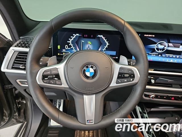 BMW X7 2024 — Photo 14/20
