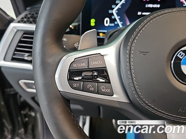 BMW X7 2024 — Photo 12/20