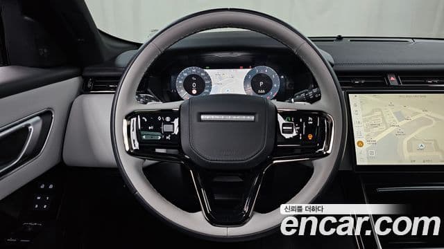 Land Rover Range Rover Velar 2025 — Фото 13/20