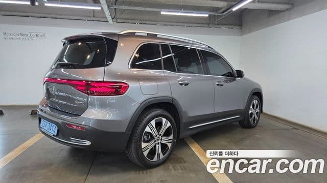Mercedes-Benz EQB 2025 — ფოტო 10/20