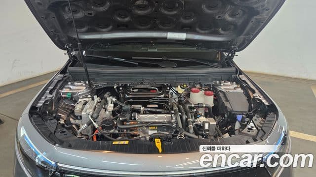 Mercedes-Benz EQB 2025 — ფოტო 18/20