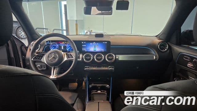 Mercedes-Benz EQB 2025 — ფოტო 3/20