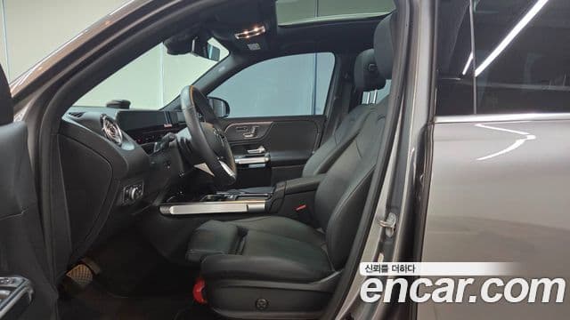 Mercedes-Benz EQB 2025 — ფოტო 14/20