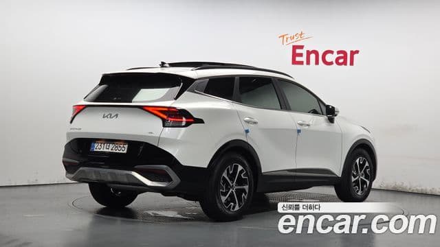 Kia Sportage 2024 — Фото 2/20