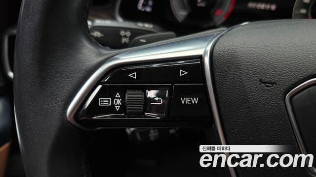 Audi A6 2021 — Photo 11/37