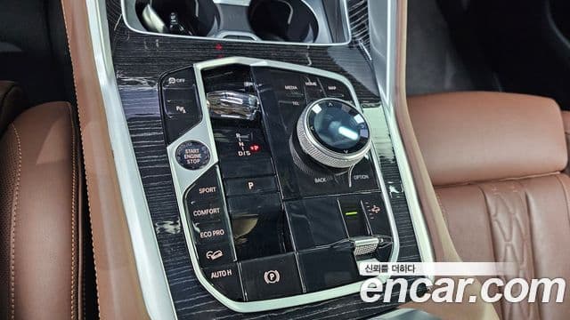 BMW X6 2024 — Photo 8/20