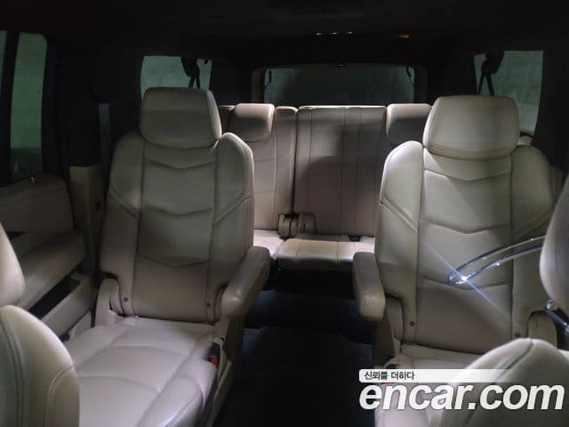 Cadillac Escalade 2018 — Photo 3/10