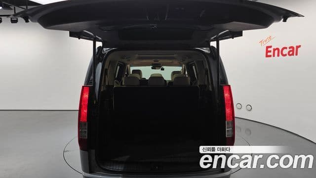 Hyundai Staria 2023 — Фото 20/20