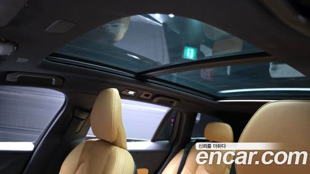 Volvo V60 Cross Country 2022 — Photo 36/36