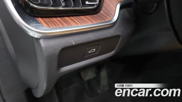 Volvo V60 Cross Country 2022 — Photo 26/36