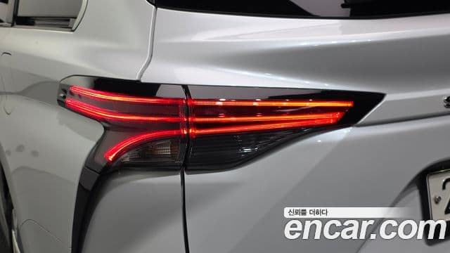 Toyota Sienna 2022 — ფოტო 34/34