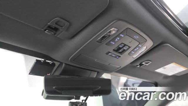 Toyota Sienna 2022 — ფოტო 20/34