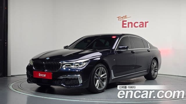 BMW 7 Series 2018 — ფოტო 10/20