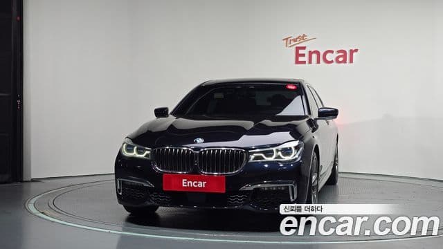 BMW 7 Series 2018 — ფოტო 12/20