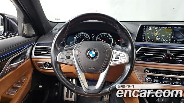 BMW 7 Series 2018 — ფოტო 2/20