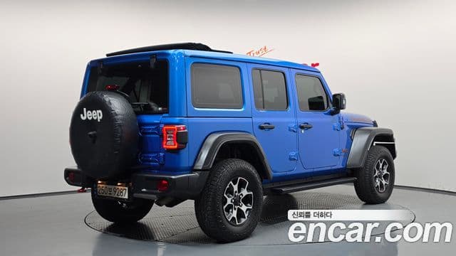 Jeep Wrangler 2021 — Photo 25/33