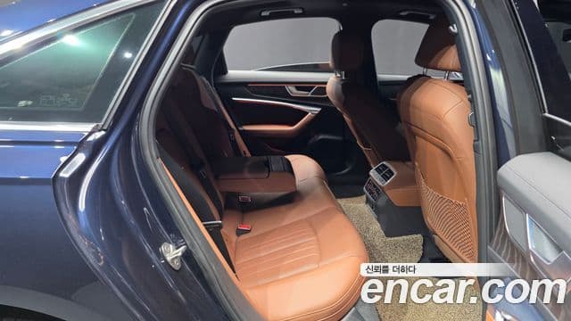 Audi A6 2020 — ფოტო 21/39